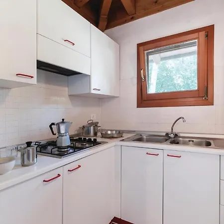 Dom wakacyjny Novamiramare 4 *